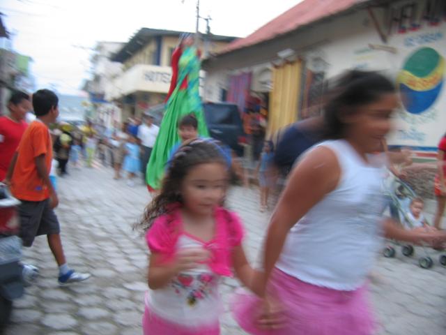 Flores Parade